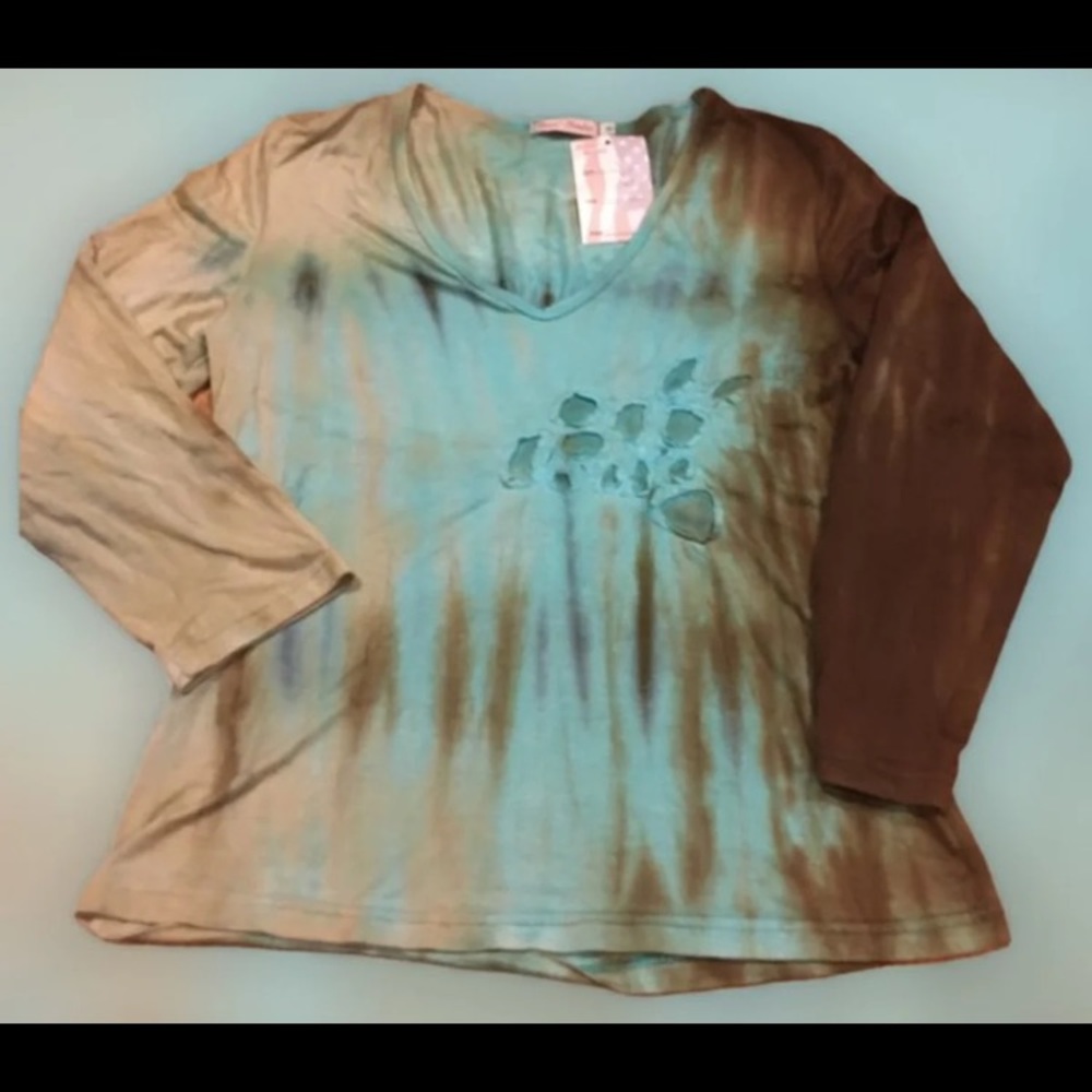 NWT - Casual freedom top - Picture 14 of 15